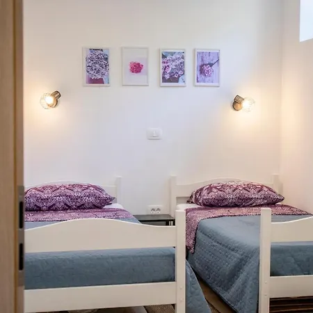 Hortensia Apartment